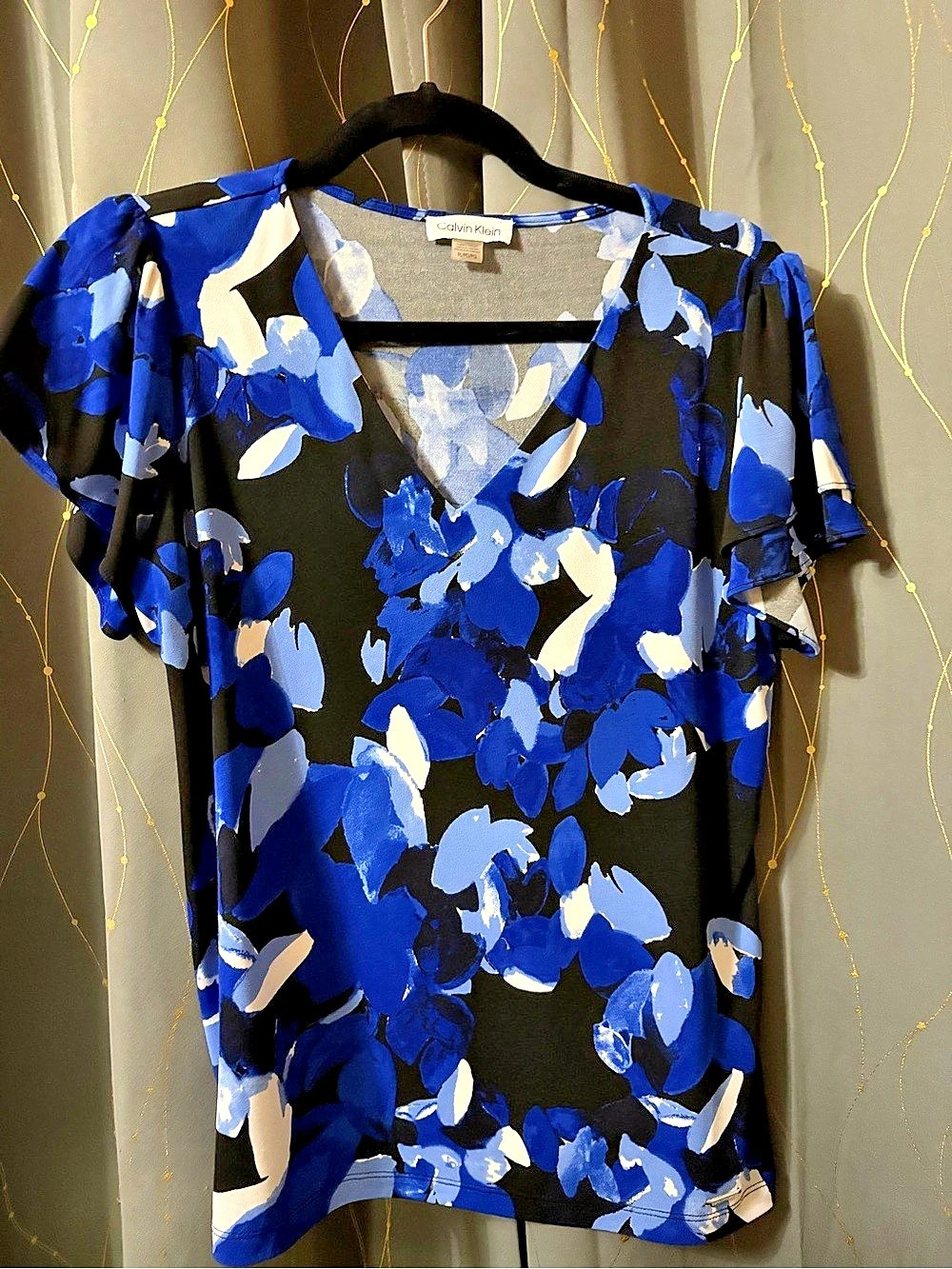 Calvin Klein Floral Short Sleeve Top in Blue & Black Size Large